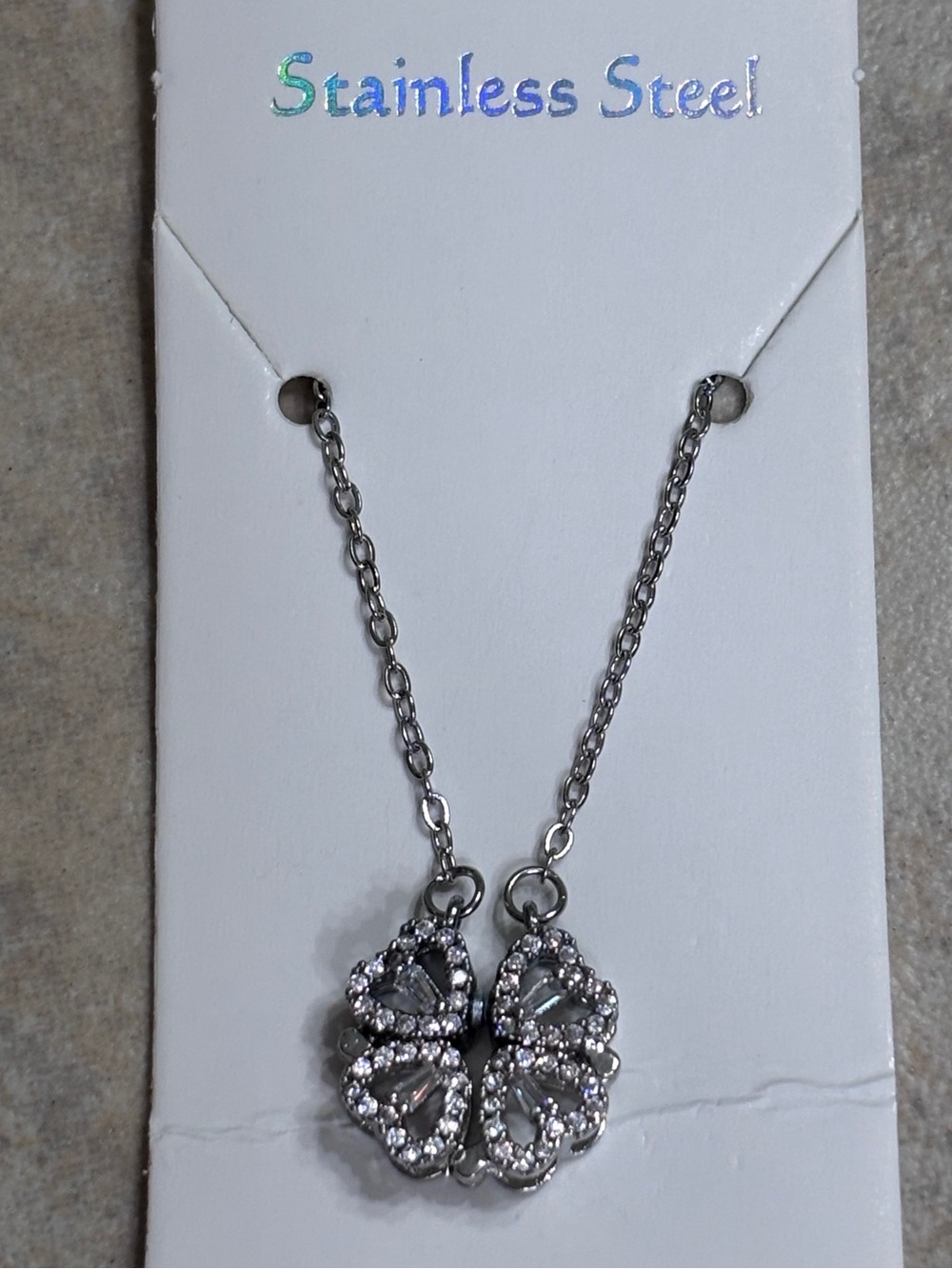 Stainless steel Hearts/Clover Pendant Necklace. - Picture 7 of 7